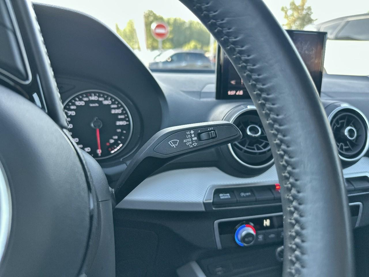 Audi Q2 30 tdi 116ch design luxe s tronic 7 euro6dt — photo 27