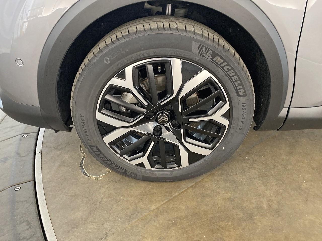 Citroën C4 X hybride 145 ch e-dcs6 max — photo 11