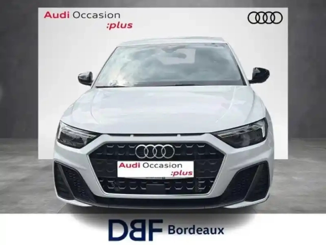 Audi A1 30 tfsi 116 ch s tronic 7 s line — photo 7