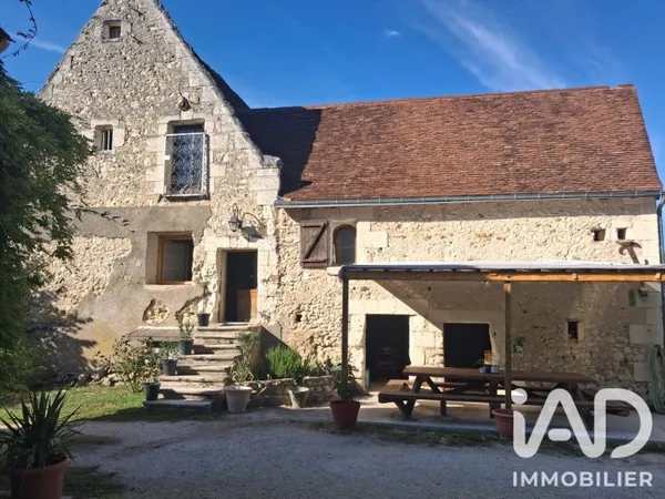 Maison 7 pièces 217 m²