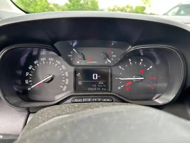 Citroën C3 Aircross puretech 110 s&amp;s bvm6 — photo 10