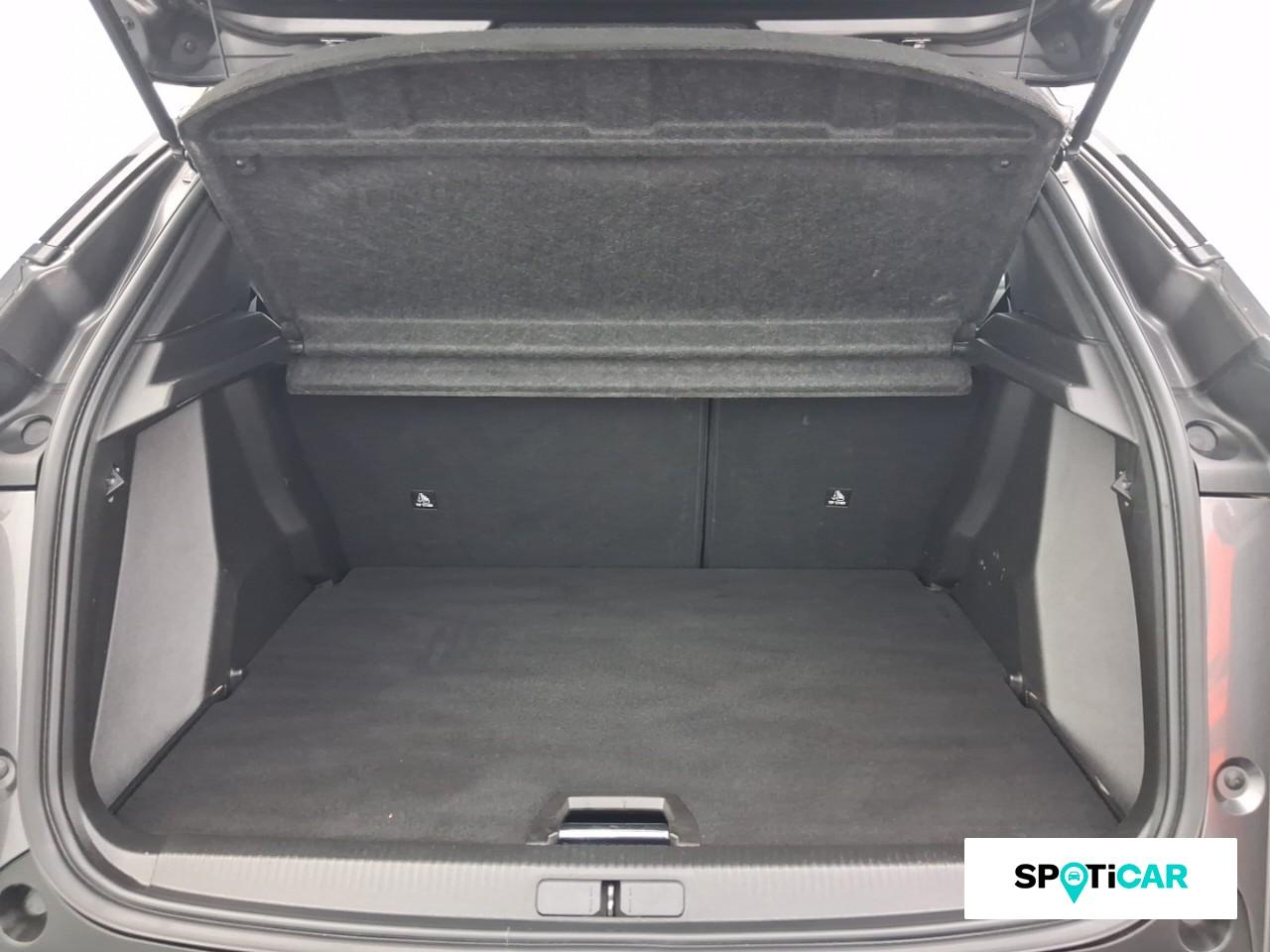 Peugeot 2008 1.5 bluehdi 130ch s&s roadtrip eat8 125g — photo 6