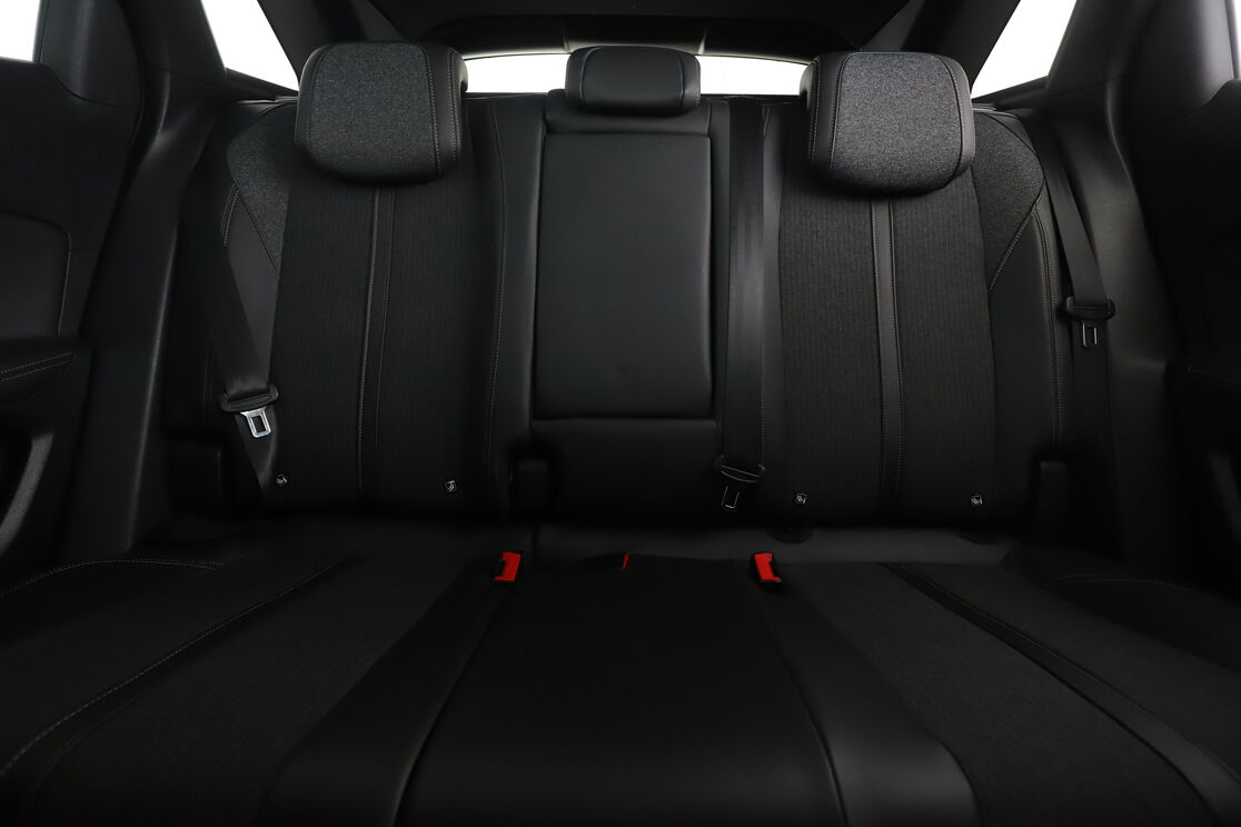 Peugeot 3008 1.6 THP GT Line EAT6 — photo 14