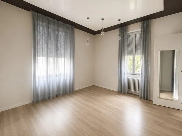 AVIGNON INTRA-MUROS Appartement T5 de 157 m2 avec terrasse