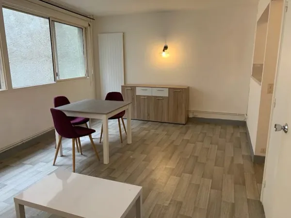 Studio 1 pièce 35 m²