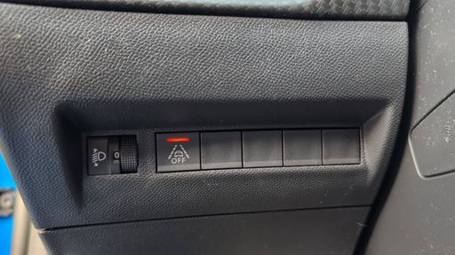 Peugeot 208 1.2 PureTech 100 - Allure Pack – 2021 – 14073 km – Essence – Boîte Manuelle — photo 16