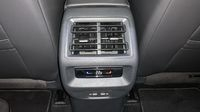 Volkswagen Tiguan 1.5 eHybrid 272ch R-Line Exclusive DSG6 — photo 34