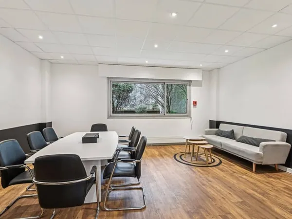Bureaux 150 m²