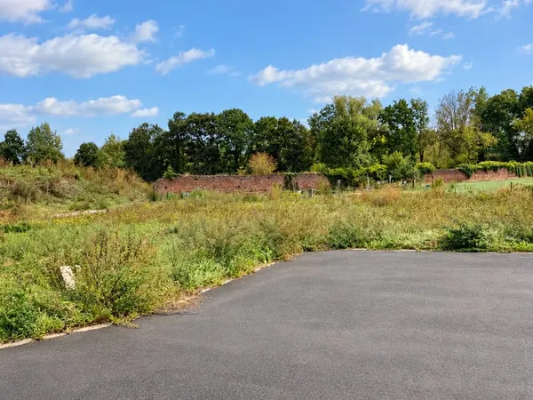 Terrain 710 m²