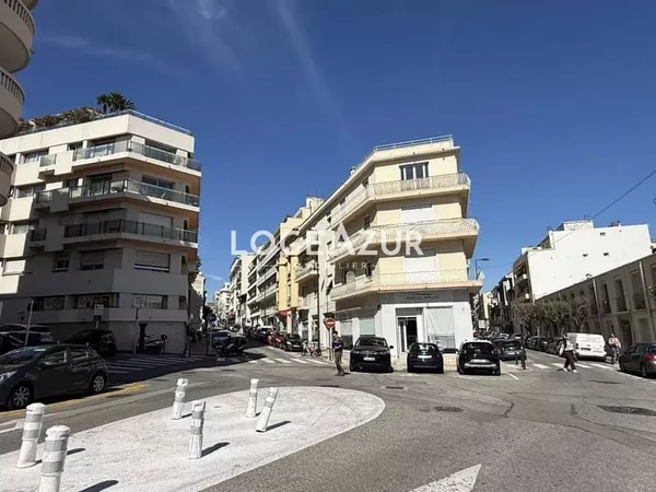 Local commercial 70 m²