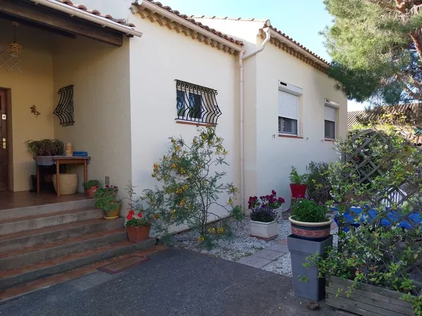 Villa T8 individuelle, 4 chambres et+ sur 734m2 avec piscine