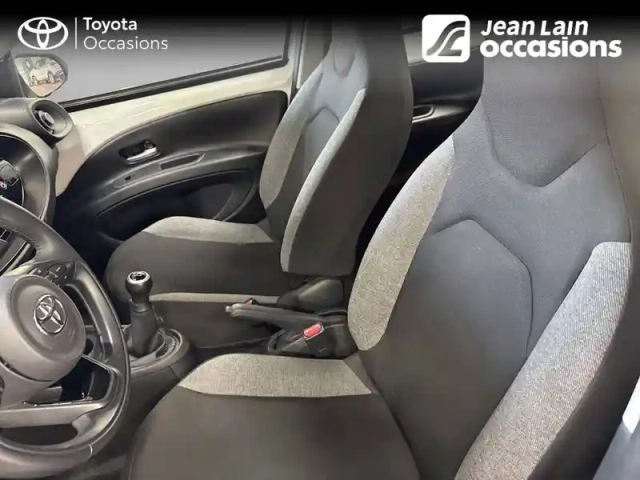 Toyota Aygo x 1.0 vvt-i 72 — photo 20