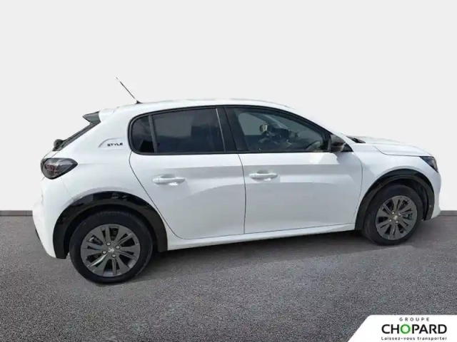 Peugeot 208 electrique 50 kwh 136ch — photo 4