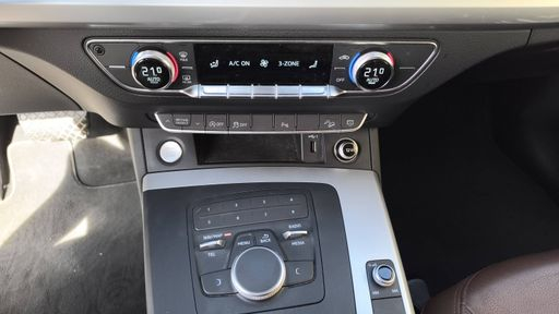 Audi Q5 2.0 TDI 163 Quattro S-Tronic 7 - Business Executive – 2019 – 131289 km – Diesel – Boîte Automatique — photo 29