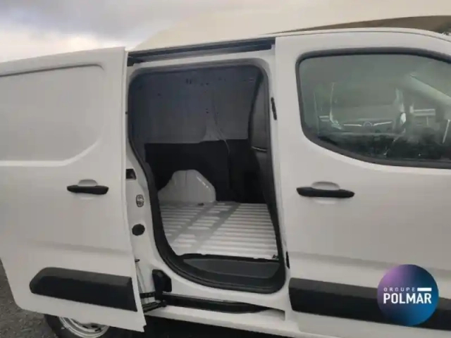 Opel Combo cargo m 800kg electrique 136ch batterie 54 kwh — photo 8