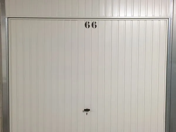 Loue garage en sous-sol dans résidence sécurisée