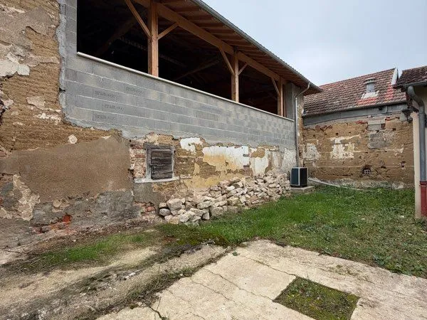 Maison rénovée de 139 m² avec terrasse de 68 m² sans vis-à-vis, jardin et garage