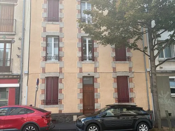 Clermont-ferrand - secteur salins / vallières - appartement t3 traversant avec balcon et cave