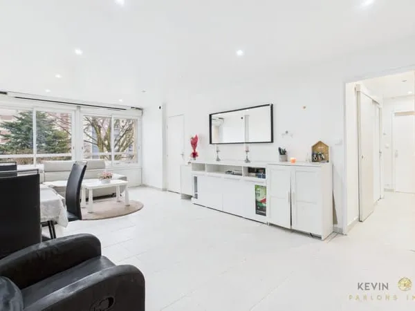 Appartement 3 pièces 70m2 - Proche Gare RER D