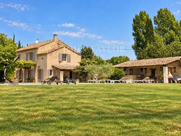 Maison de campagne 410 m²