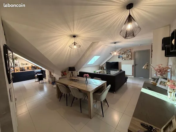 Appartement T3 récent - 89 m² au sol - Dernier étage & 2 Parkings