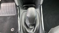 Peugeot 2008 1.2 PureTech 110ch Allure S&S — photo 13