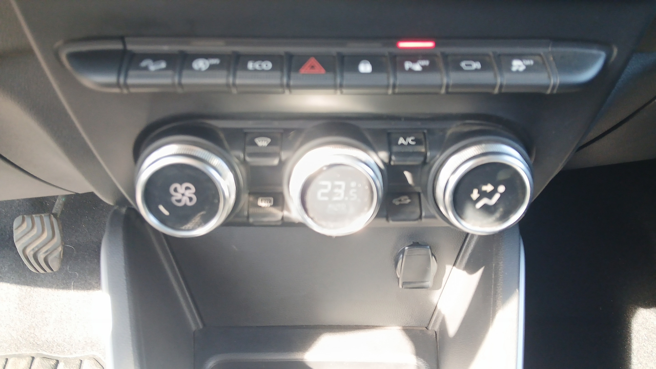 Dacia Duster Blue dCi 115 4x4 — photo 20
