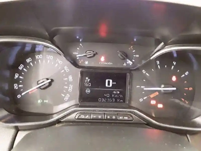 Citroën C3 Aircross puretech 110 s&amp;s bvm6 — photo 10