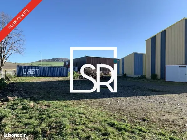 ENTREPOT - LOGISTIQUE 825 m² COURNON D'AUVERGNE