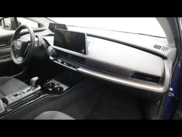 Toyota Prius hybride rechargeable 223ch dynamic ph — photo 24