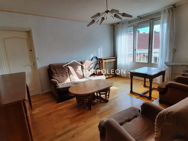 Appartement T4 3 chambres à vendre La Madeleine - 66 m² avec