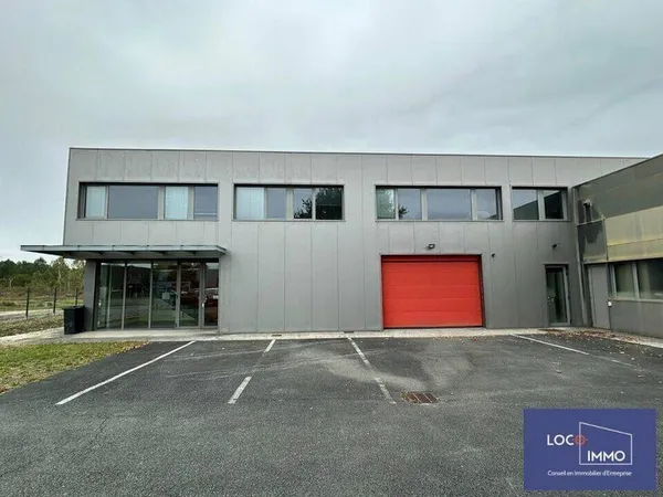 Local d'activité 800 m²