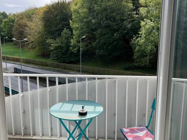 Appartement 47 m² avec balcon et parking - Résidence récente