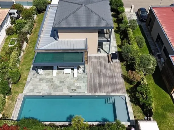 Très belle villa soignée sa piscine et la plage !!