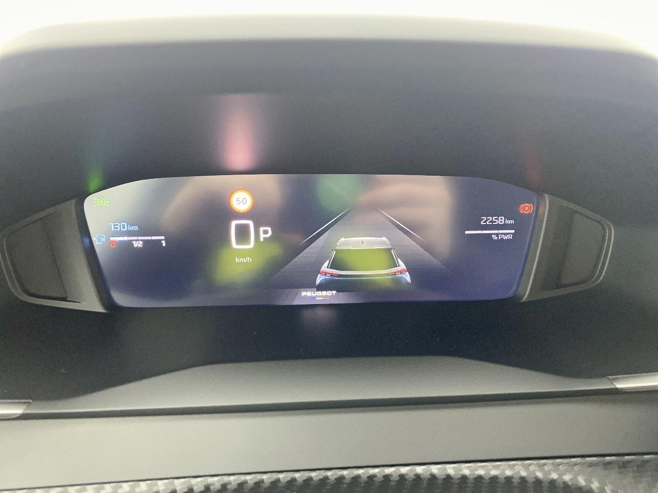 Peugeot 2008 hybrid 145 ch e-dcs6 allure — photo 13