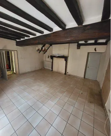 Maison de ville dans village viticole