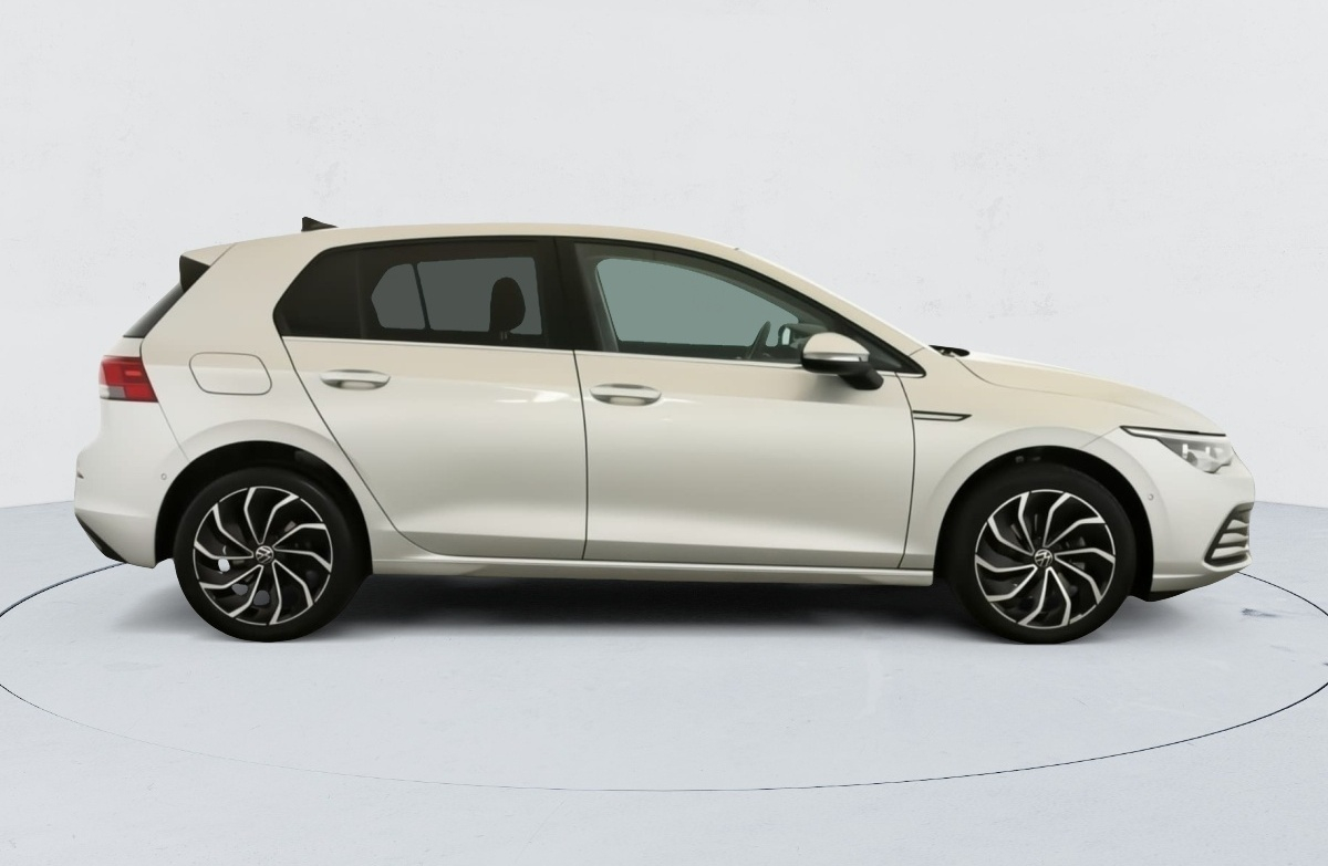 Volkswagen Golf 8 — photo 6
