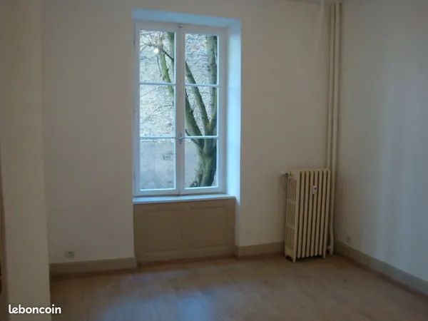 2pcs 36me Quartier Tribunal - Centre