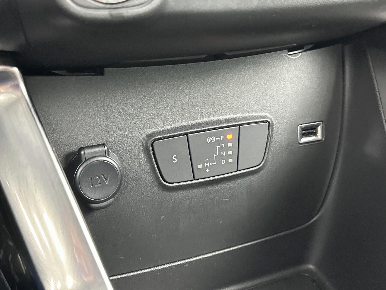 Citroën C3 Aircross puretech 130 s&s eat6 shine pack — photo 30