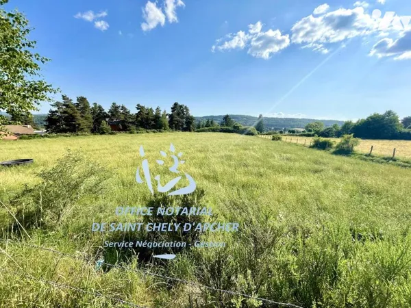 Terrain 2600 m²