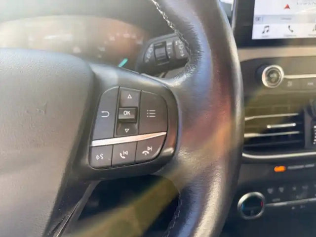Ford Focus 1.0 ecoboost 125ch titanium — photo 17