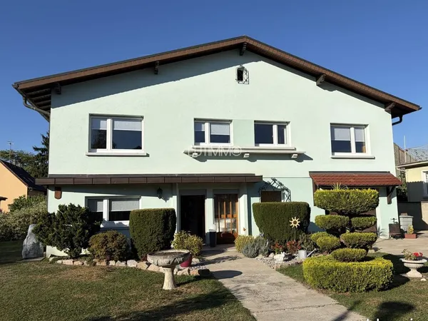 Propriété 5 pièces 104 m²