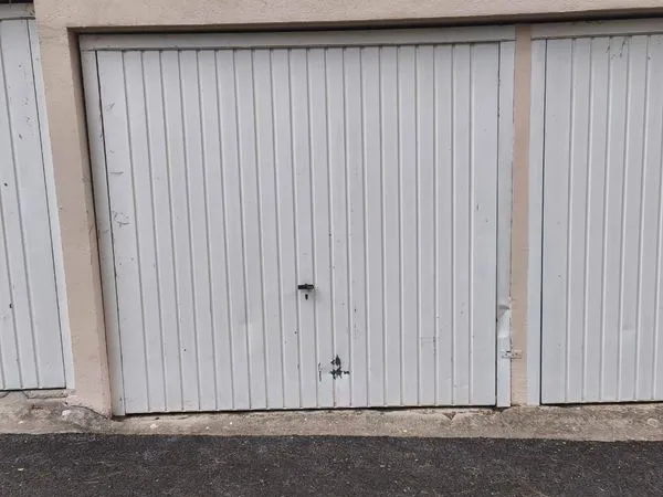 Garage fermé