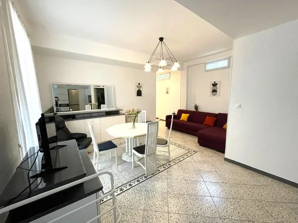 Trois pièces Nice Masséna - Bail Etudiant - Disponible septe