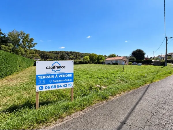 Terrain 721 m²
