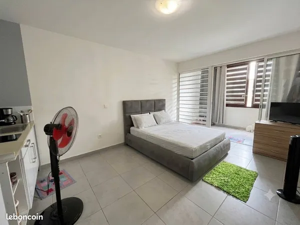 Studio 1 pièce 23 m²