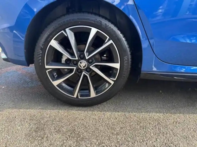 Skoda Fabia 1.0 tsi evo2 116ch monte carlo dsg7 — photo 9