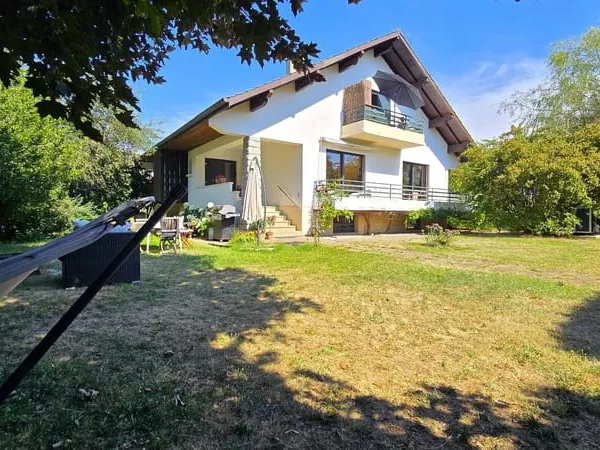 COUP DE COEUR À CHENS-SUR-LÉMAN - Une propriété familiale