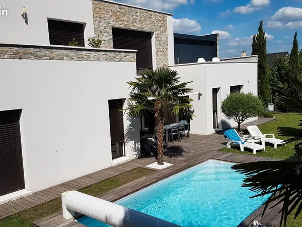 Maison piscine près Sophie Barat