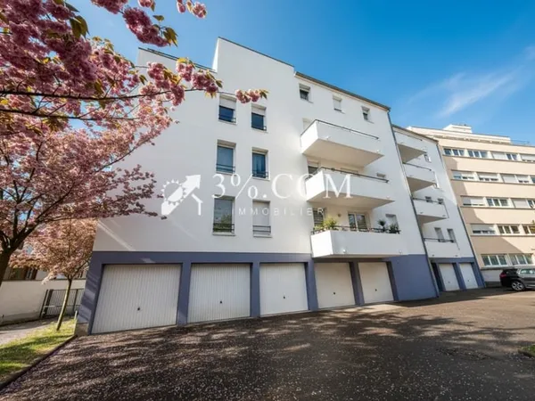 3%.COM - EN EXCLUSIVITE à la MONTAGNE VERTE, bel appartemen